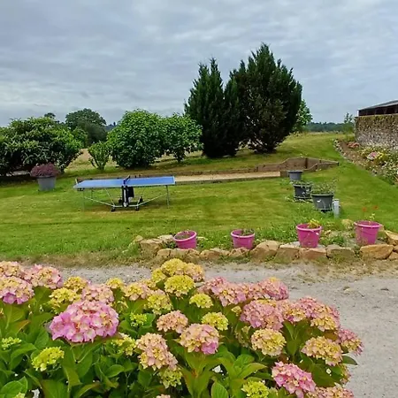 Logis De La Provosterie - Cyclamen 3* Ahuillé